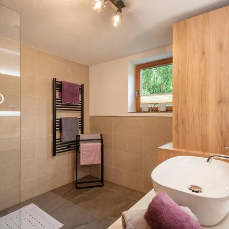 Alpehytte Der Erzstadl *